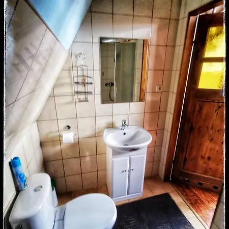 U Marka Quarto em Acomodações Particulares *