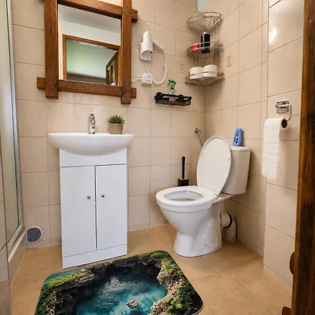 Quarto em Acomodações Particulares U Marka *